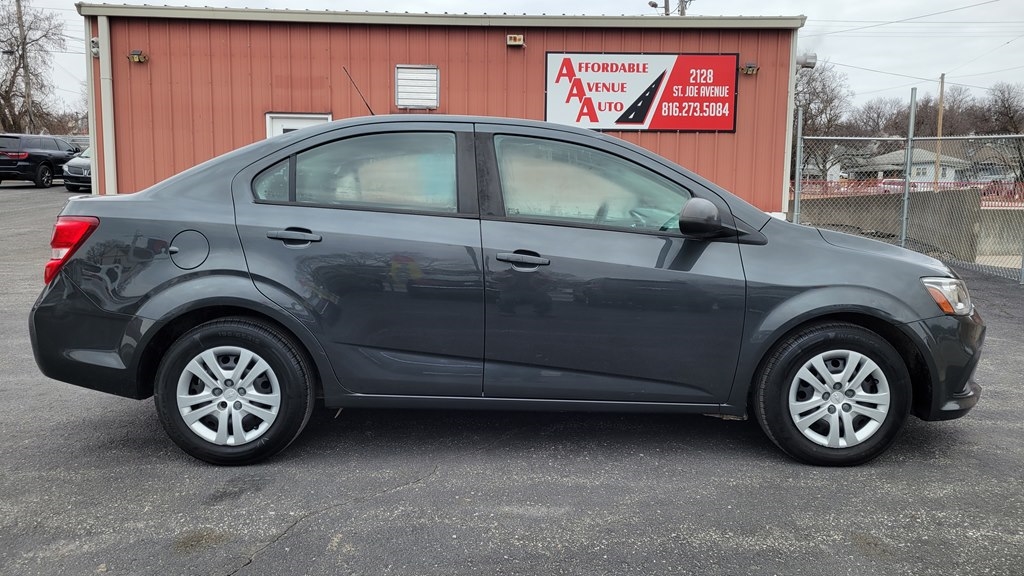 Chevrolet Sonic LS Auto Sedan 2019