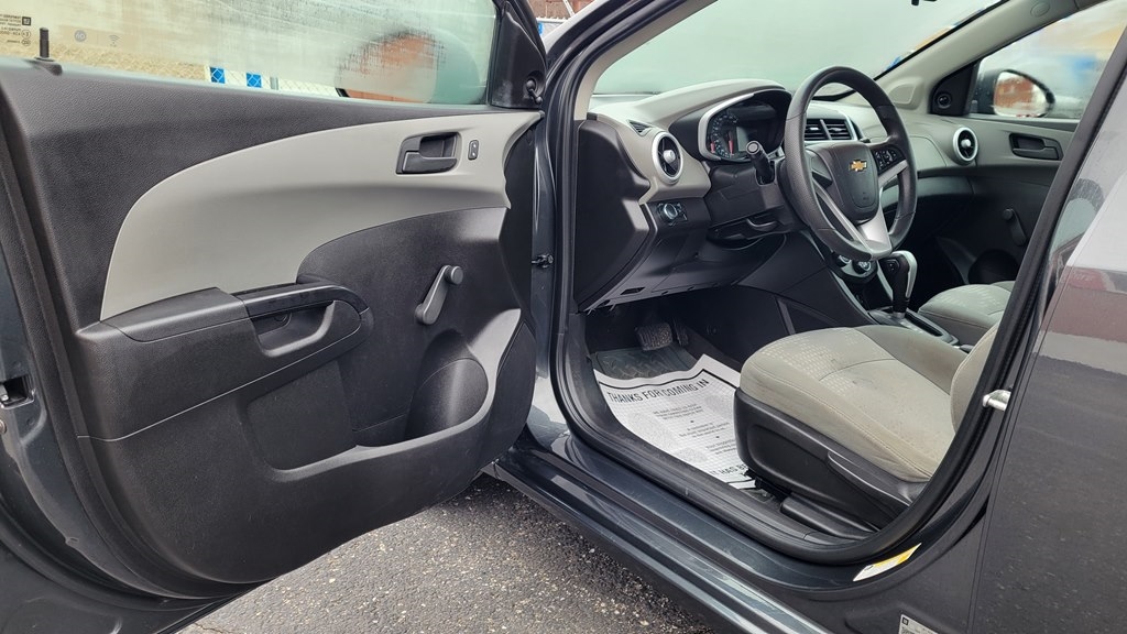 Chevrolet Sonic LS Auto Sedan 2019