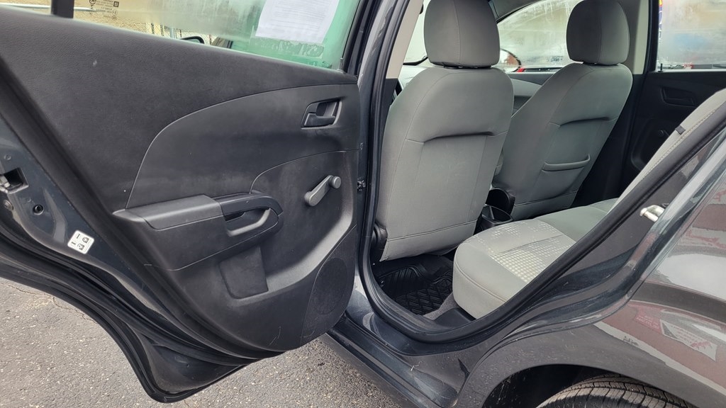 Chevrolet Sonic LS Auto Sedan 2019