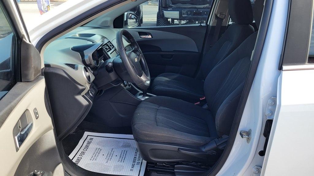 Chevrolet Sonic LT Auto 5-Door 2016