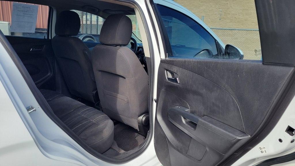 Chevrolet Sonic LT Auto 5-Door 2016