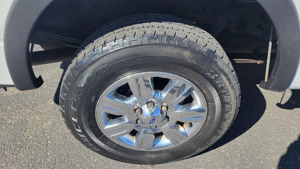 Ford F-150 XL SuperCab 8-ft. Bed 4WD 2012