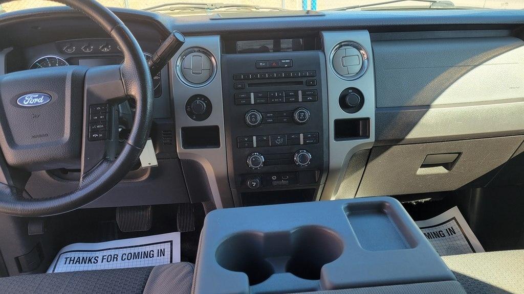 Ford F-150 XL SuperCab 8-ft. Bed 4WD 2012