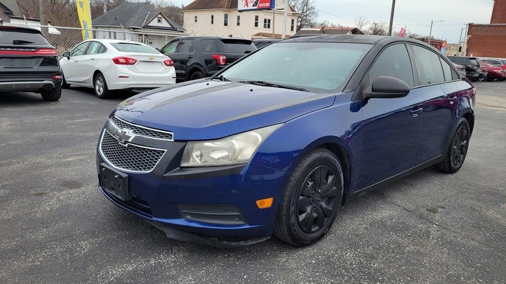 Chevrolet Cruze LS Auto 2013