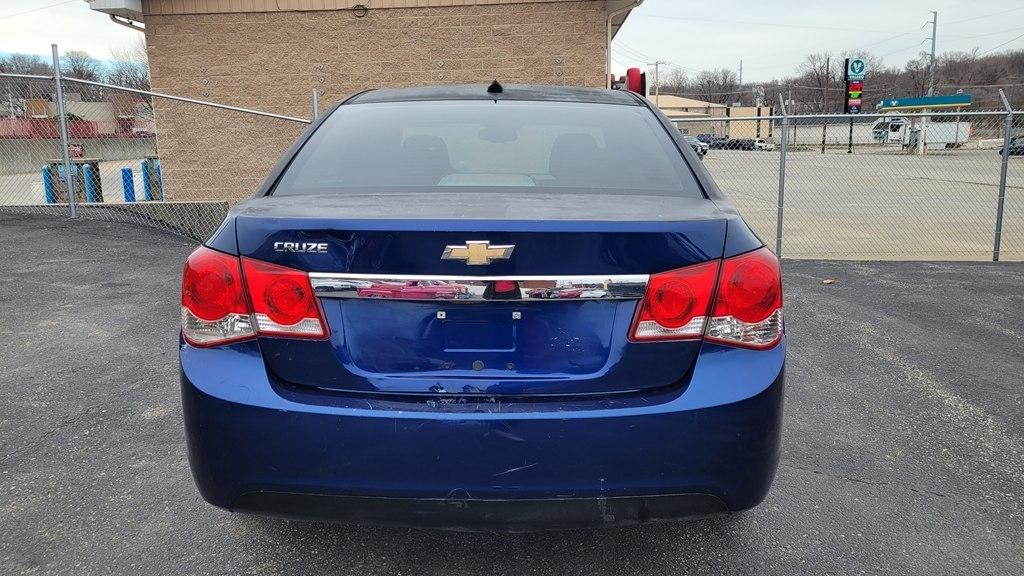 Chevrolet Cruze LS Auto 2013