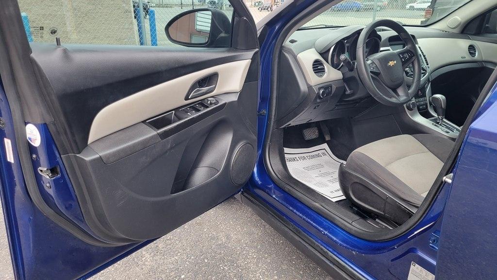 Chevrolet Cruze LS Auto 2013