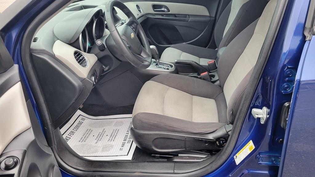 Chevrolet Cruze LS Auto 2013