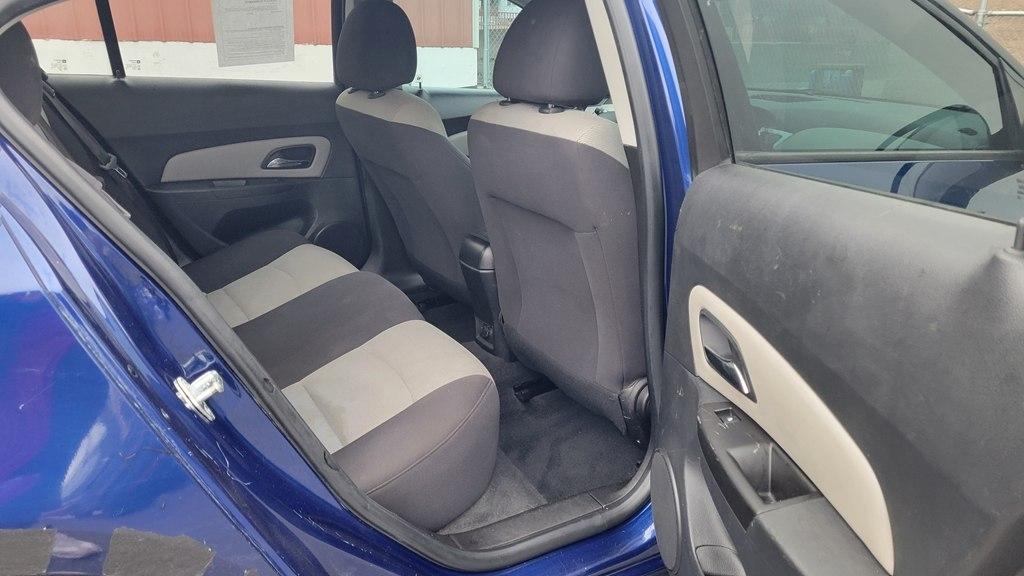 Chevrolet Cruze LS Auto 2013