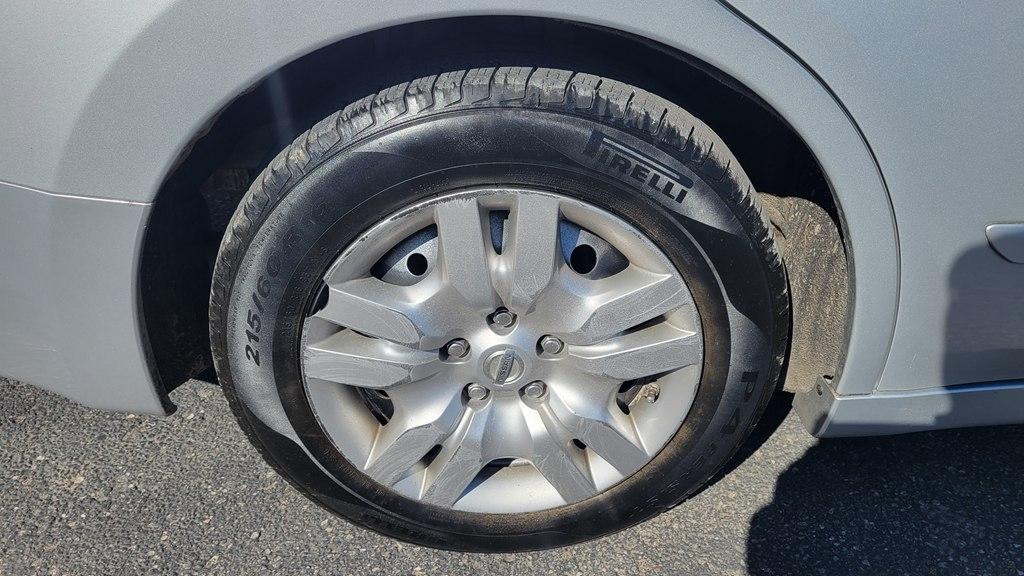 Nissan Altima Base 2012