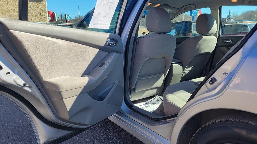 Nissan Altima Base 2012