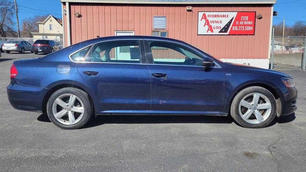 Volkswagen Passat 4dr Sdn 1.8T Auto Wolfsburg Ed PZEV 2014
