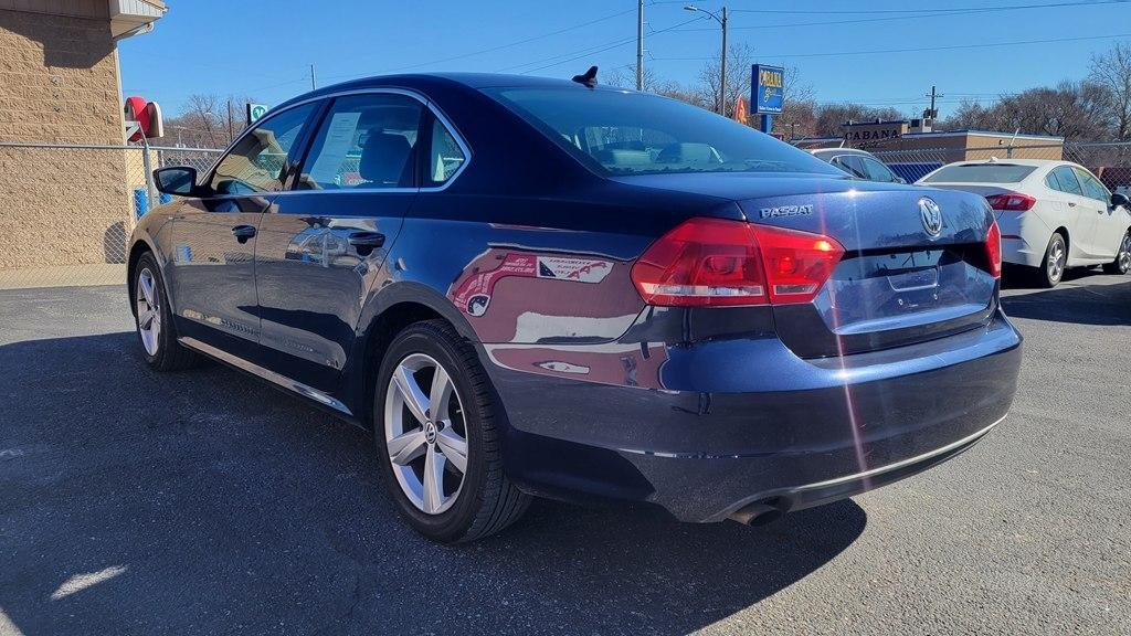 Volkswagen Passat 4dr Sdn 1.8T Auto Wolfsburg Ed PZEV 2014