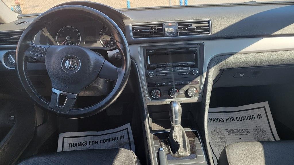 Volkswagen Passat 4dr Sdn 1.8T Auto Wolfsburg Ed PZEV 2014