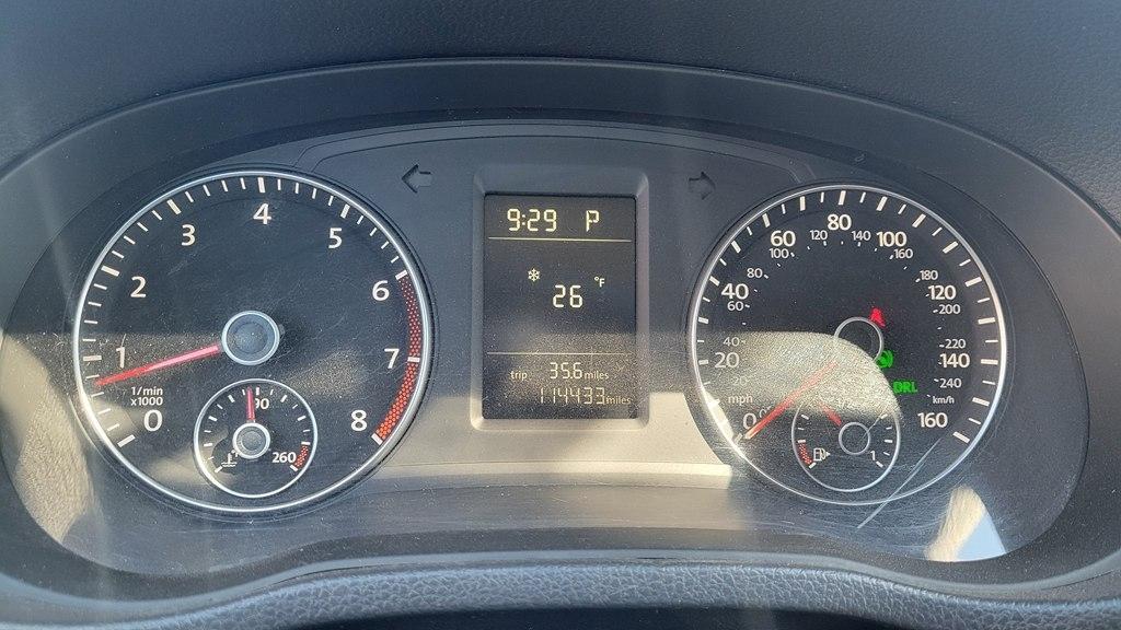 Volkswagen Passat 4dr Sdn 1.8T Auto Wolfsburg Ed PZEV 2014