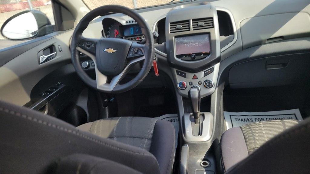 Chevrolet Sonic LT Auto 5-Door 2015
