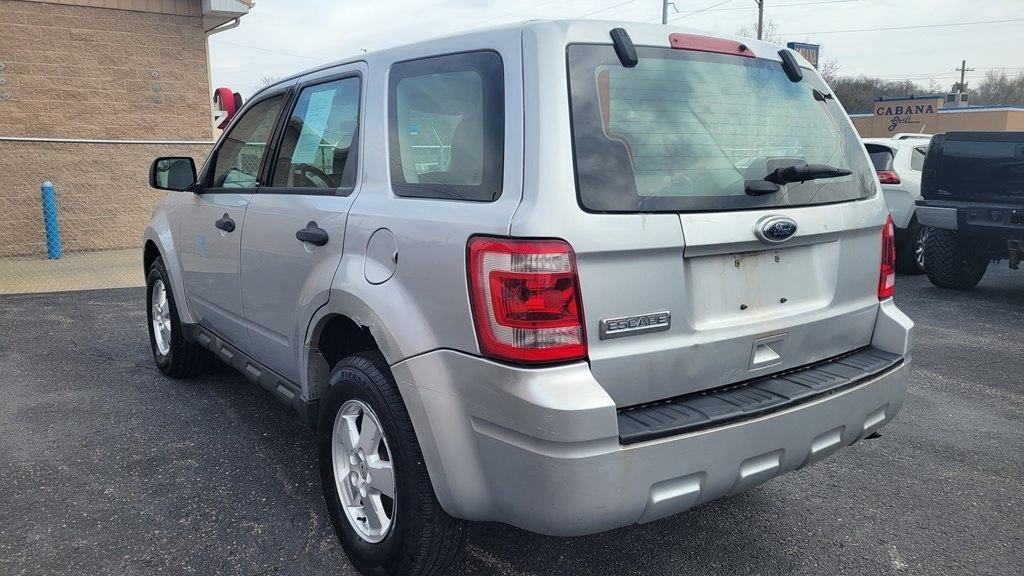 Ford Escape XLS FWD 2012