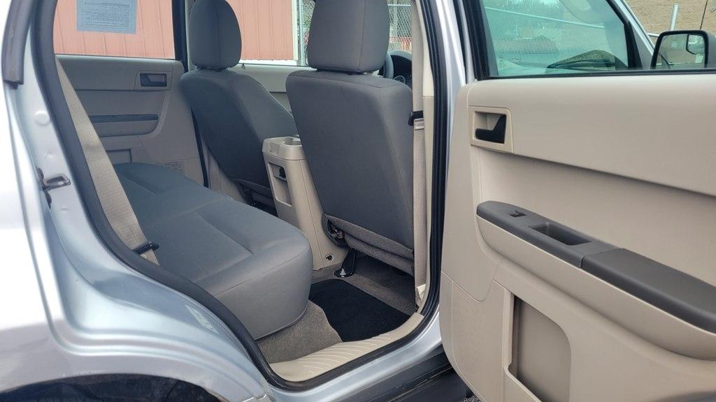 Ford Escape XLS FWD 2012