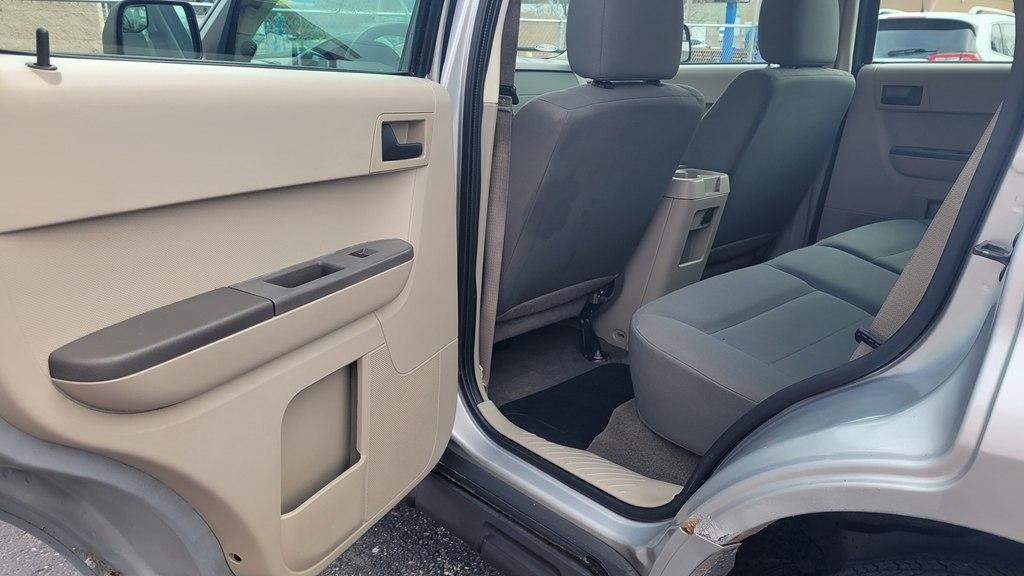 Ford Escape XLS FWD 2012