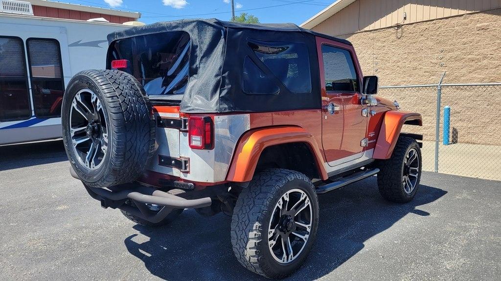 Jeep Wrangler 4WD 2dr Sahara 2009