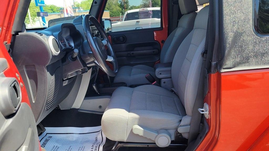 Jeep Wrangler 4WD 2dr Sahara 2009