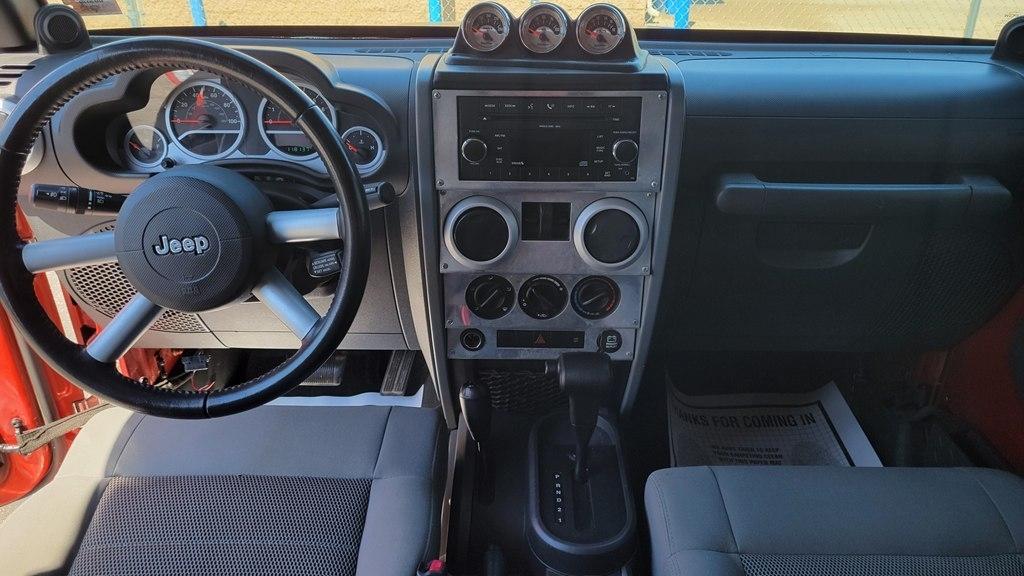 Jeep Wrangler 4WD 2dr Sahara 2009