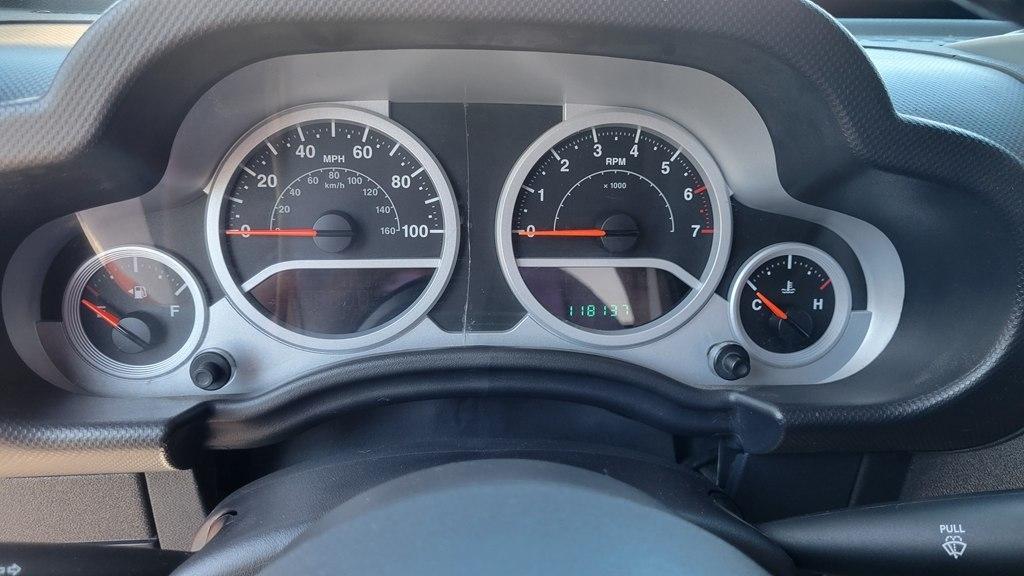 Jeep Wrangler 4WD 2dr Sahara 2009