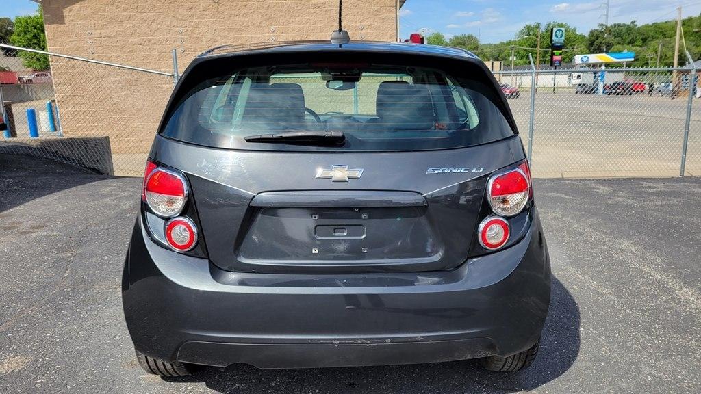 Chevrolet Sonic 5dr HB Auto LT 2015