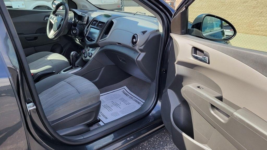 Chevrolet Sonic 5dr HB Auto LT 2015