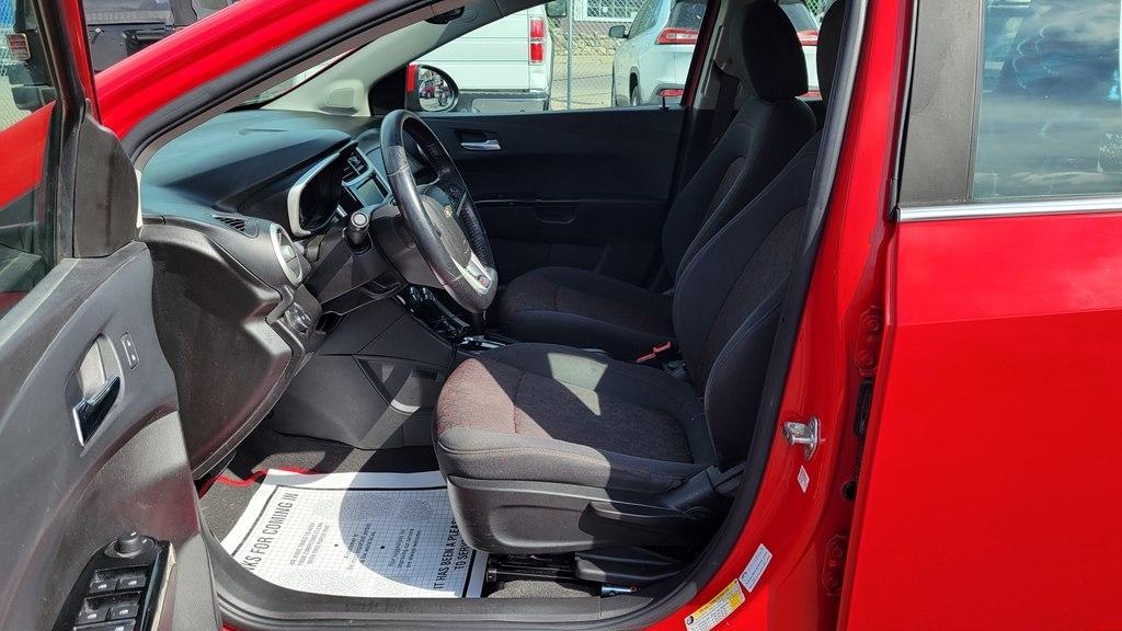 Chevrolet Sonic 5dr HB Auto LT w/1SD 2017