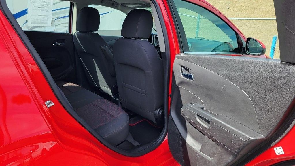Chevrolet Sonic 5dr HB Auto LT w/1SD 2017