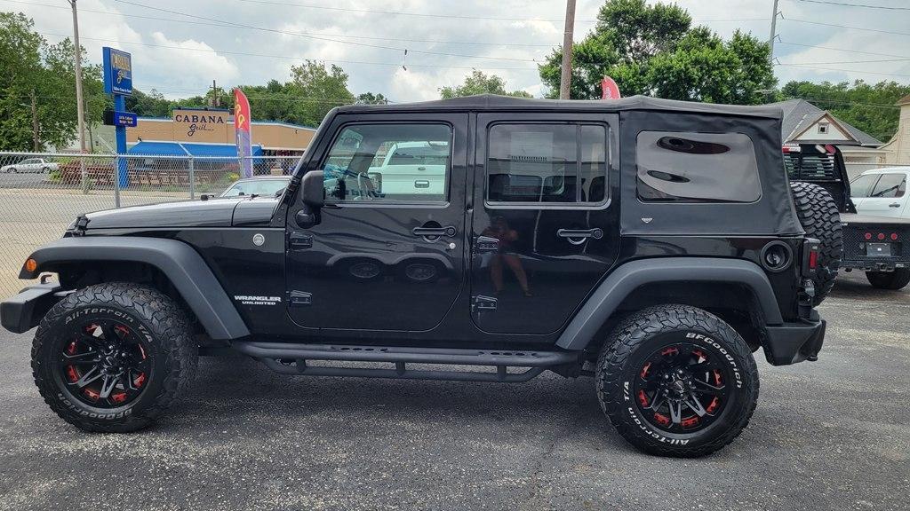 Jeep Wrangler Unlimited 4WD 4dr Rubicon 2010