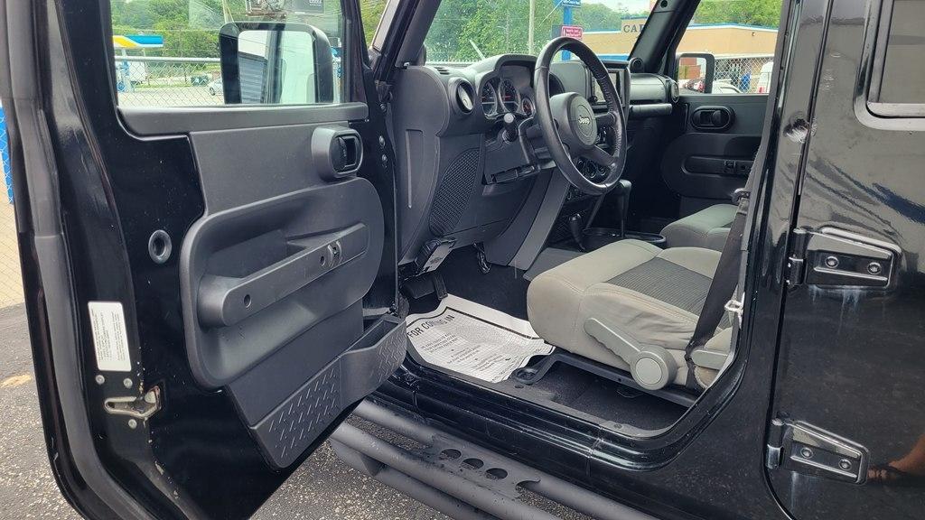 Jeep Wrangler Unlimited 4WD 4dr Rubicon 2010