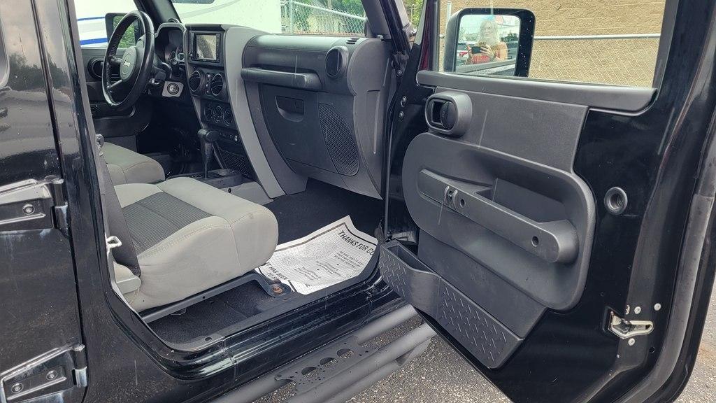 Jeep Wrangler Unlimited 4WD 4dr Rubicon 2010