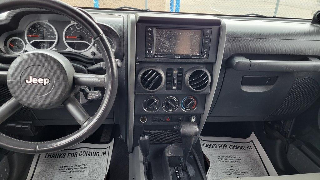 Jeep Wrangler Unlimited 4WD 4dr Rubicon 2010