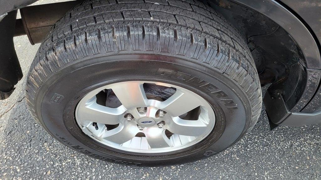 Ford Escape FWD 4dr Limited 2012