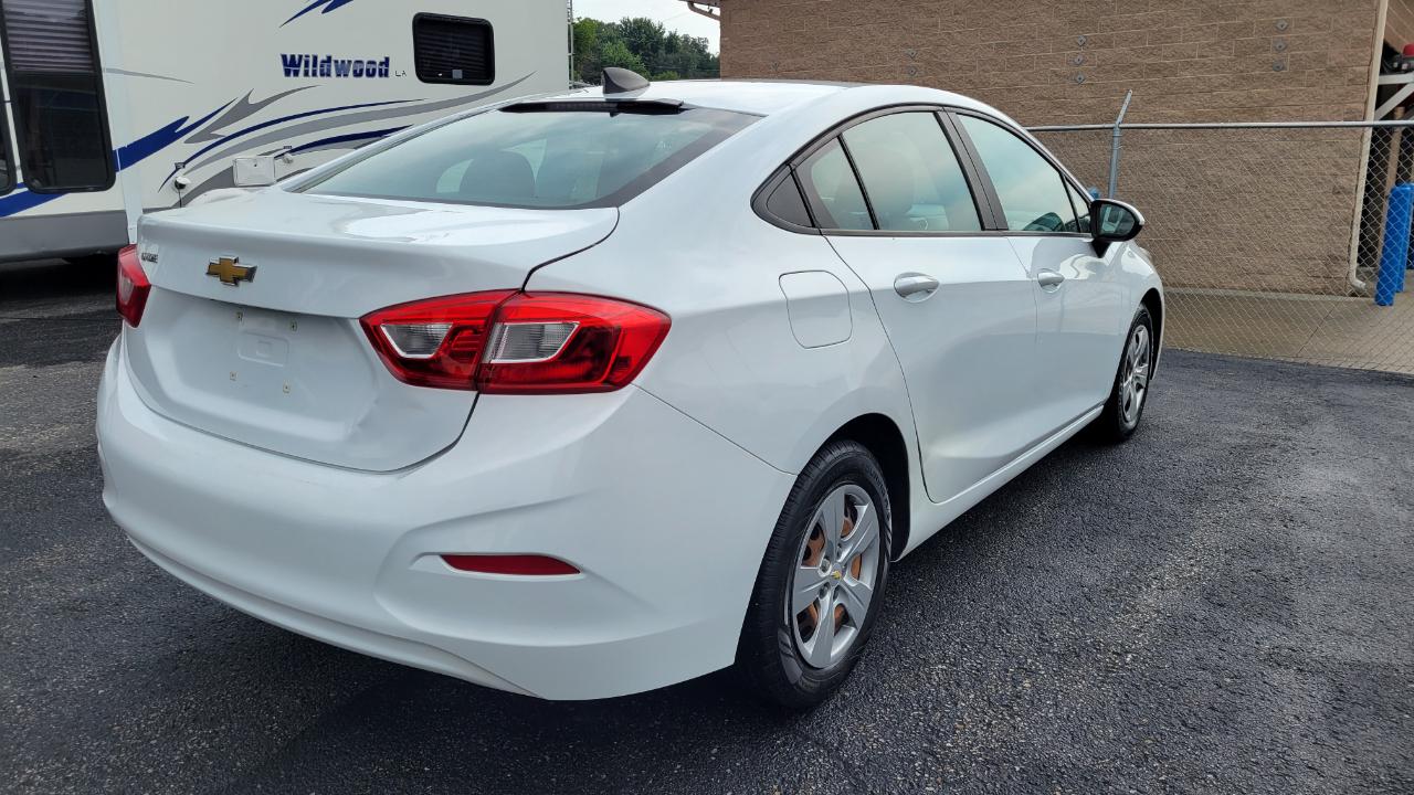 Chevrolet Cruze 1LS 2017