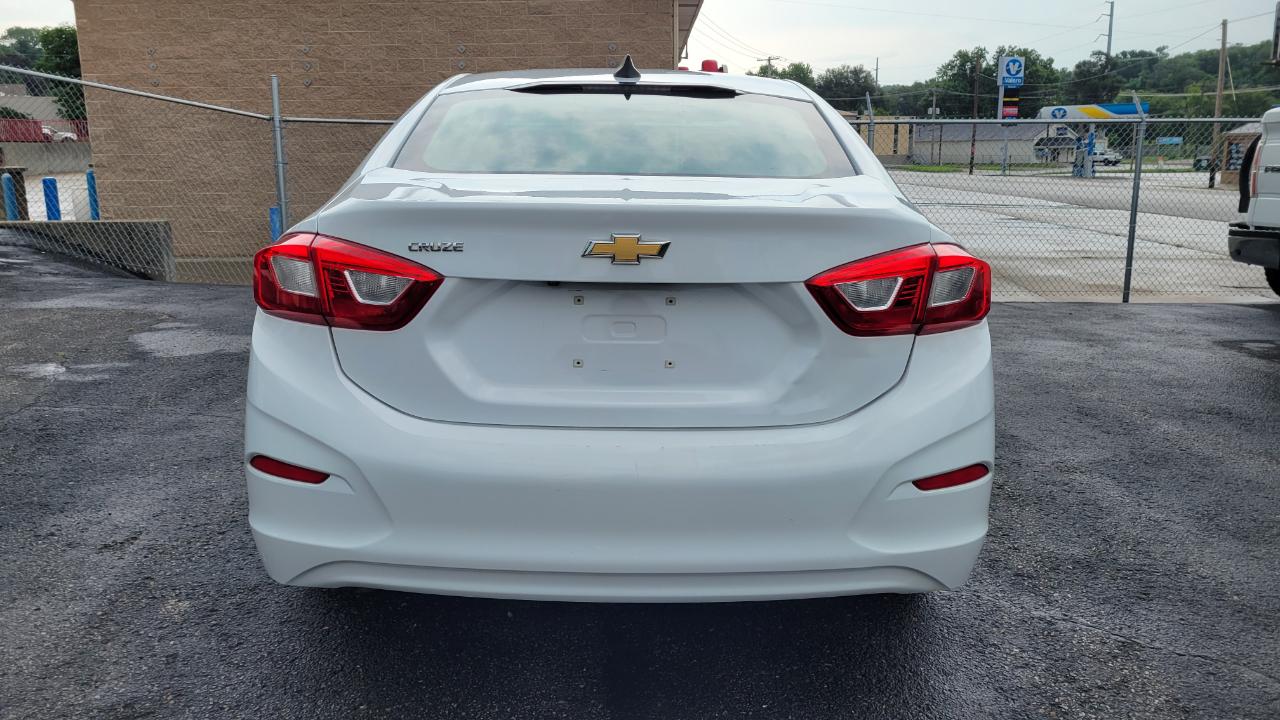 Chevrolet Cruze 1LS 2017