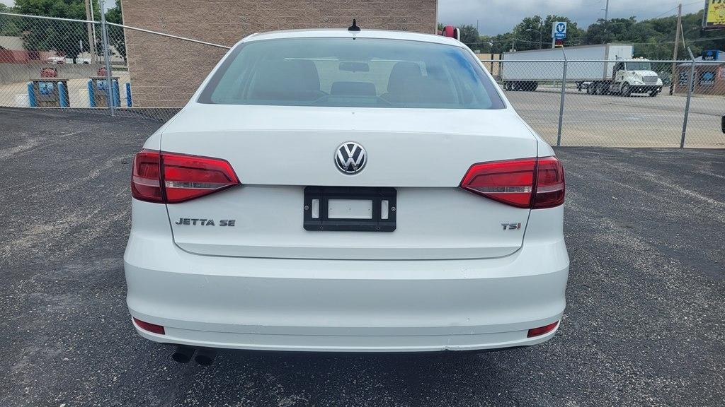 Volkswagen Jetta Sedan 4dr Auto 1.8T SE PZEV 2015