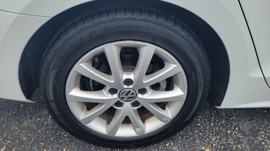 Volkswagen Jetta Sedan 4dr Auto 1.8T SE PZEV 2015