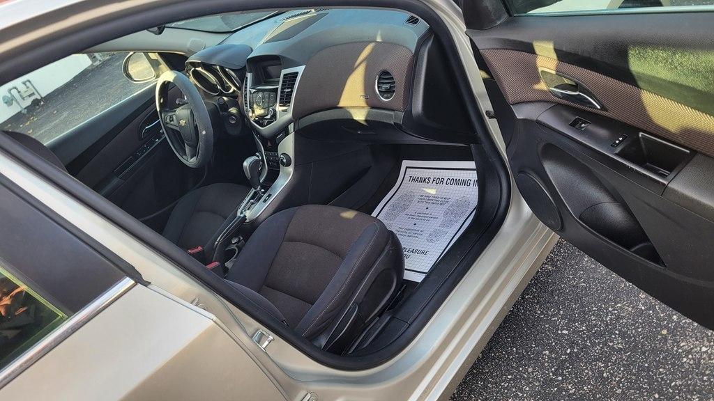 Chevrolet Cruze Limited 4dr Sdn Auto LT w/1LT 2016
