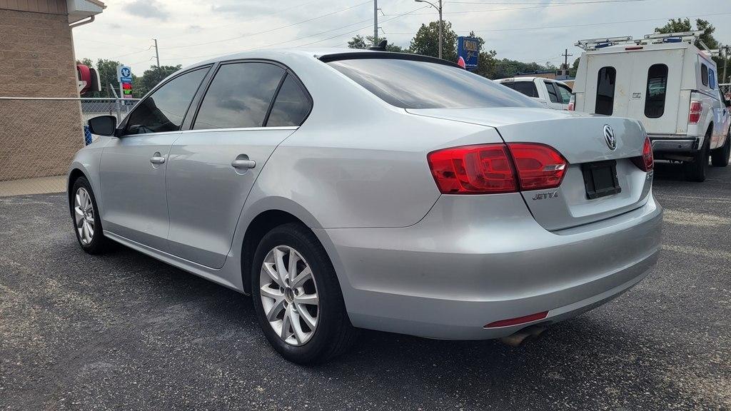 Volkswagen Jetta Sedan  2013