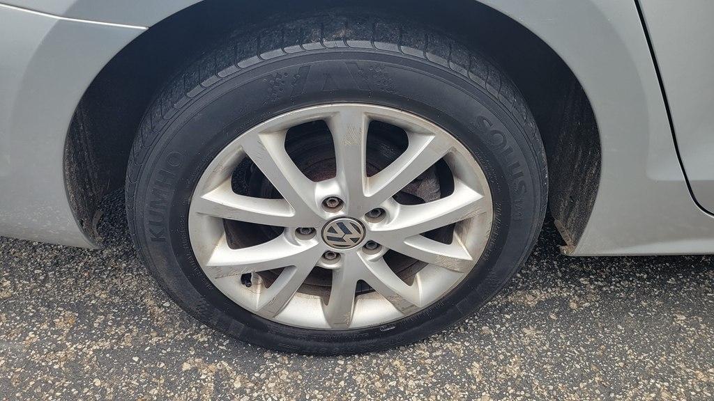 Volkswagen Jetta Sedan  2013