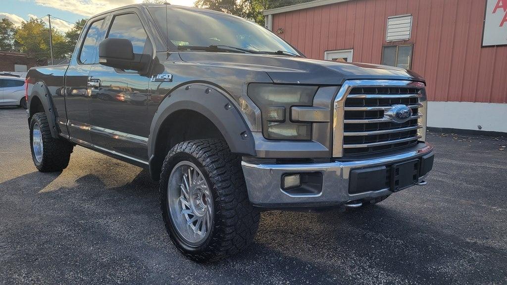 Ford F-150 4WD SuperCab 145" XLT 2015