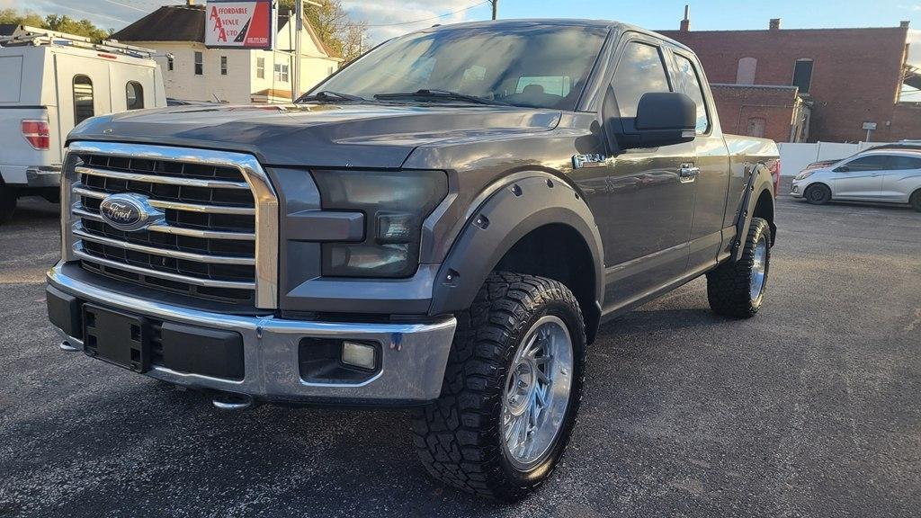 Ford F-150 4WD SuperCab 145" XLT 2015