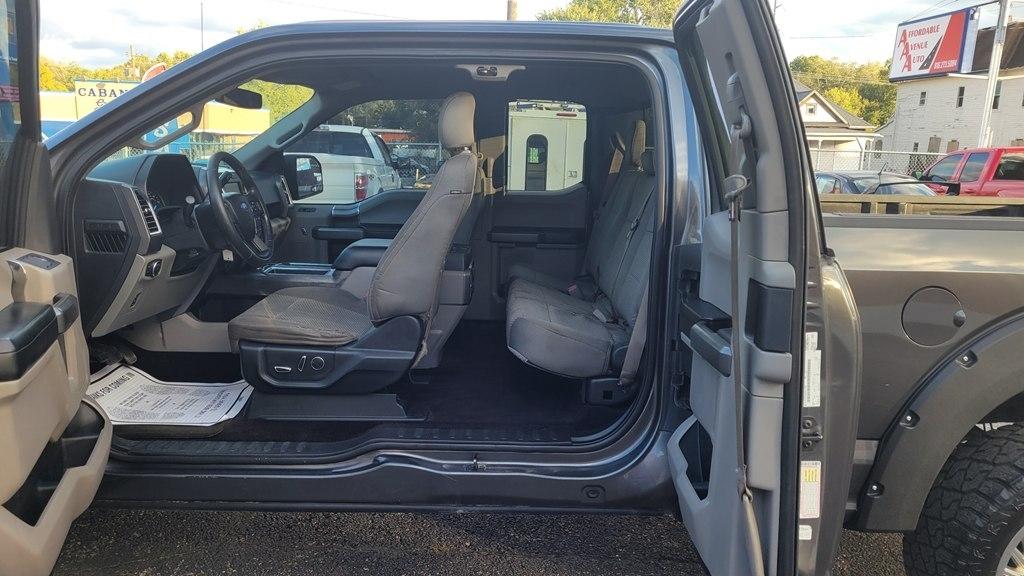 Ford F-150 4WD SuperCab 145" XLT 2015