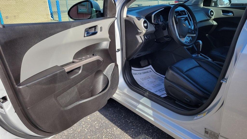 Chevrolet Sonic 4dr Sdn Auto Premier 2019