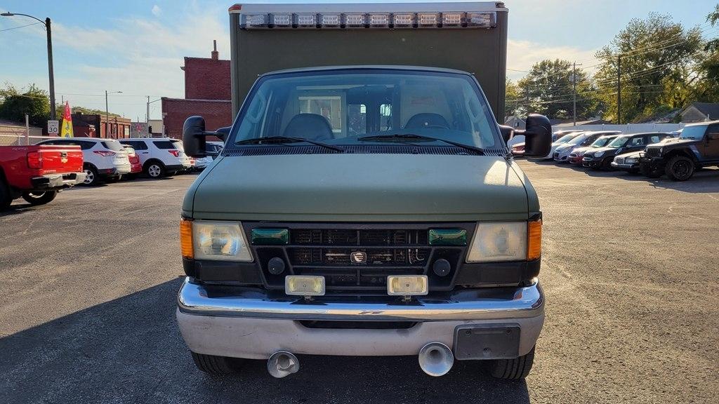 Ford Econoline Commercial Cutaway E-450 Super Duty 158" WB DRW 2003