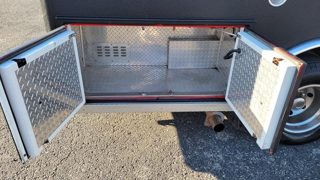 Ford Econoline Commercial Cutaway E-450 Super Duty 158" WB DRW 2003