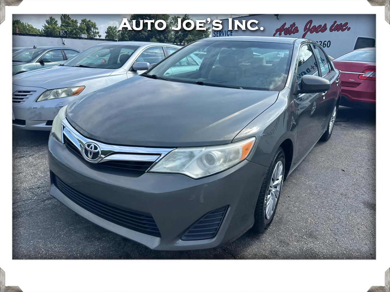 2012 Toyota Camry SE's photo