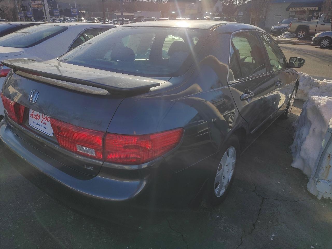 Honda Accord LX sedan AT 2005
